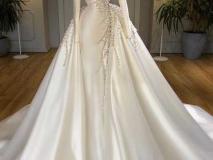 لباس عروس ساتن دو دامنه با تزئینات مروارید