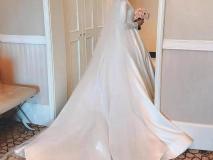 لباس عروس پوشیده