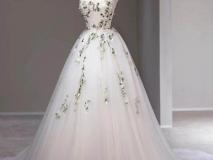 لباس عروس با طرح گل