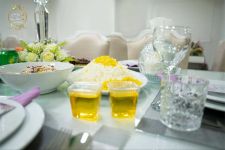 تصویر بند انگشتی پذیرایی و دسر در عمارت نیکان گوهردشت کرج