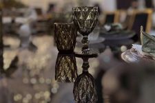 تصویر بند انگشتی استفاده از ظروف با کیفیت