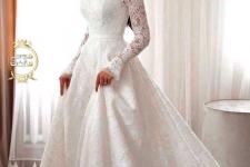 تصویر بند انگشتی لباس عروس دانتل ساده در مزون لباس عروس دیبا