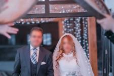 تصویر بند انگشتی ورود عروس و داماد به داخل سالن عقد آسمان کرج