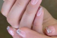 تصویر بند انگشتی کاشت و ژلیش ناخن