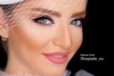 تصویر بند انگشتی میکاپ حرفه‌ای عروس در سالن زیبایی و عروس شایسته نو شهر ری