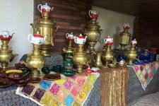 تصویر بند انگشتی دکور سفره خانه سنتی باغ تشریفاتی گرنگالا