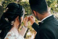 تصویر بند انگشتی عکس زیبای عروس و داماد همراه با حلقه ازدواج