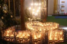 تصویر بند انگشتی شمع آرایی در باغ تالار محرابی احمدآباد مستوفی