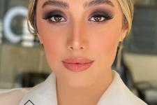 تصویر بند انگشتی عروس با آرایش ملایم