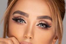 تصویر بند انگشتی میکاپ لایت عروس